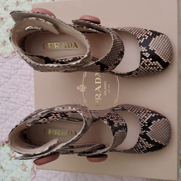 Prada python ankle strap marry jane pumps Calzature Donna Cipria button hot 37 7 - Picture 8 of 16